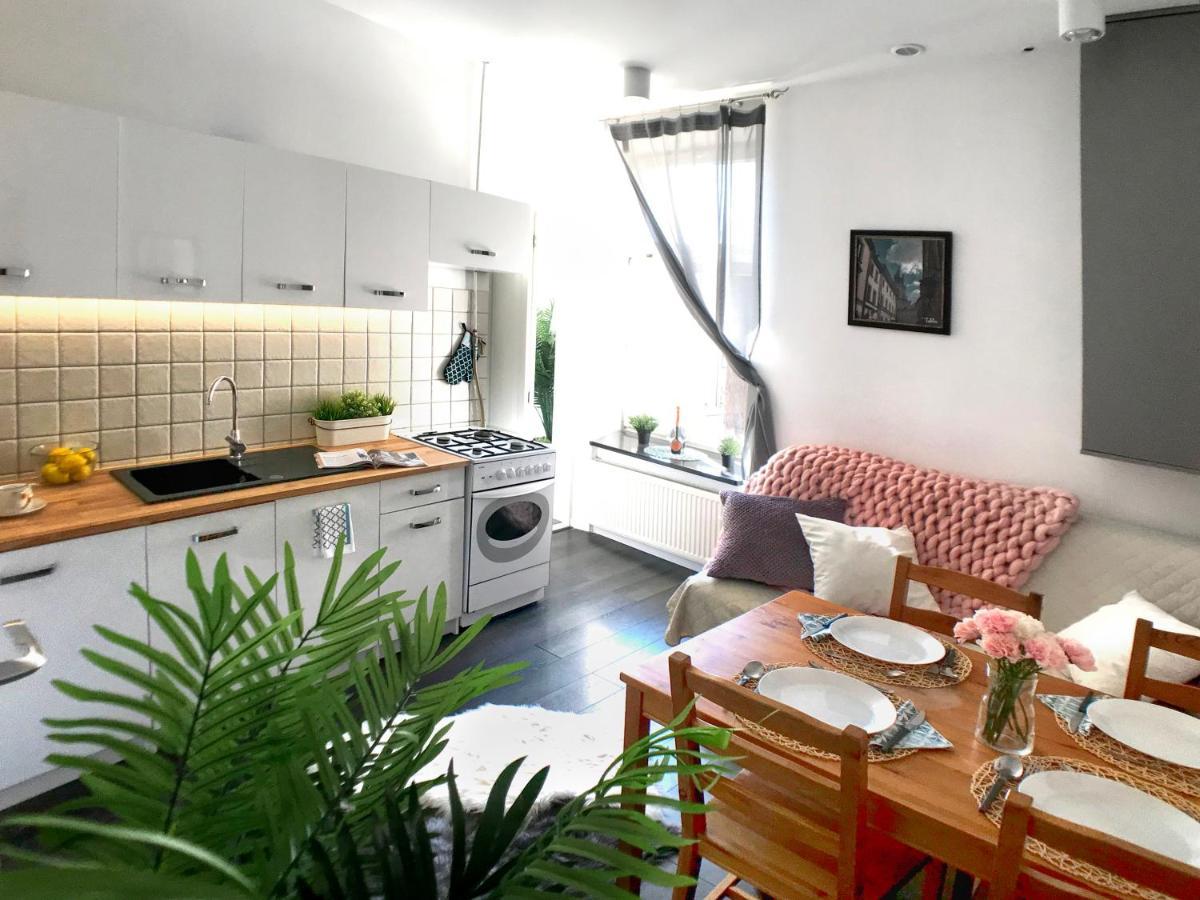 Peowiakow Queens Apartment