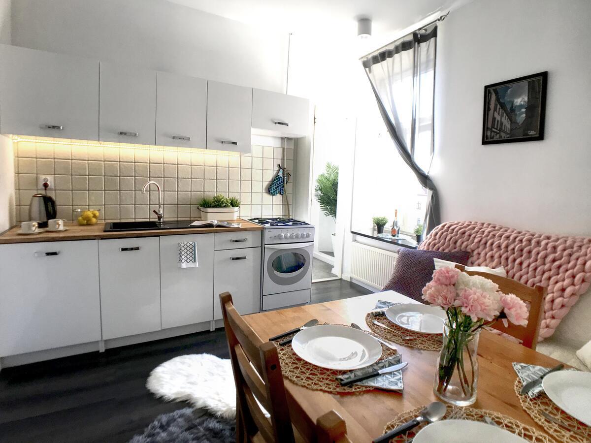 Peowiakow Queens Apartment